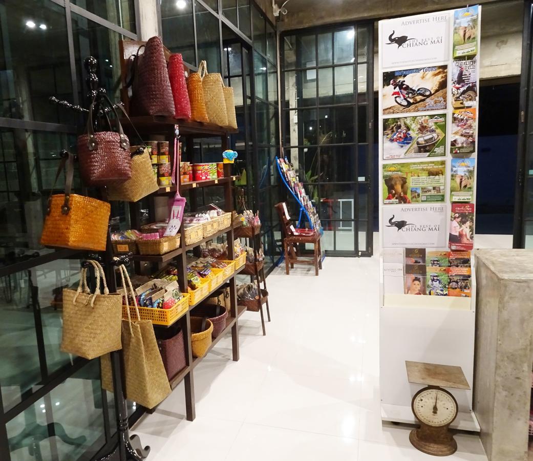 What'S Up Chiang Mai Exterior photo